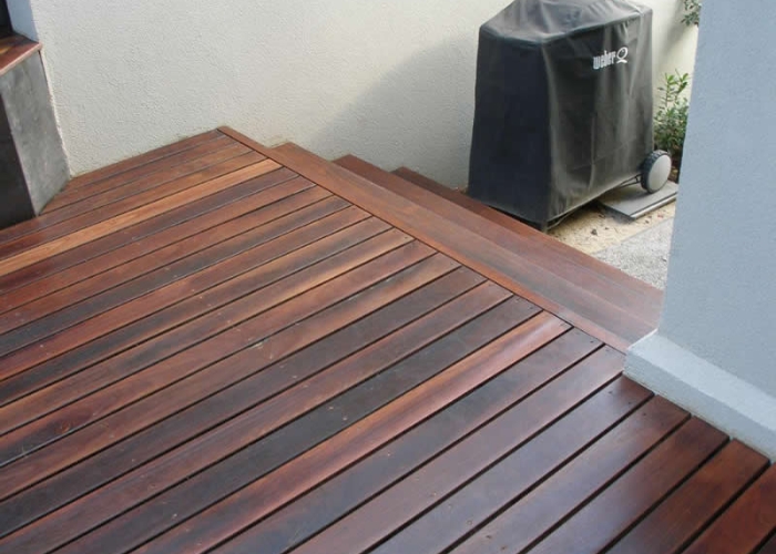 Outdoor Deck Maintenance by Livos
