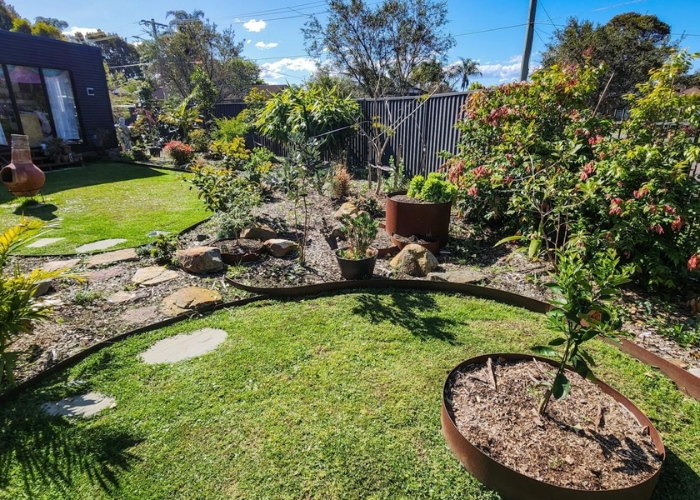 Modular Metal Edging System for Gardens by FormBoss