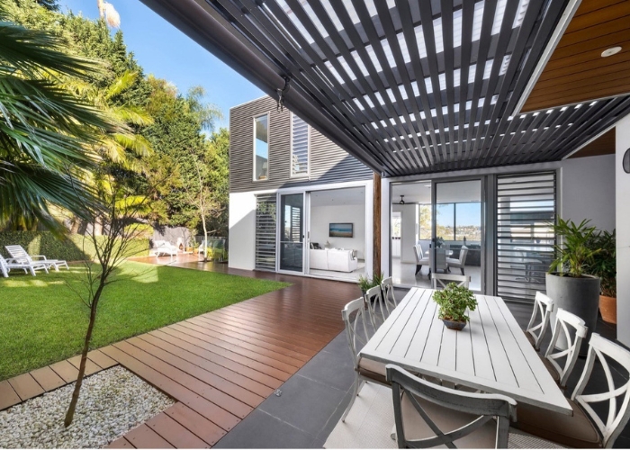 High-Performance Louvres for Modern Coastal Residential Design by Safetyline Jalousie